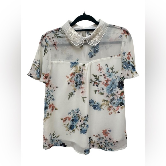 ✨ Faith and Joy Floral Sheer Blouse with Lace Collar small - Picture 7 of 14
